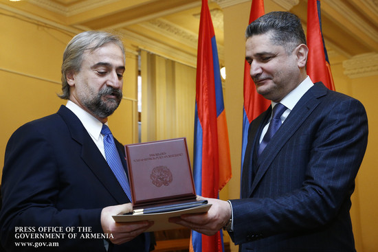 Վարչապետը տոնական ընդունելության է հրավիրել ԶԼՄ ներկայացուցիչներին