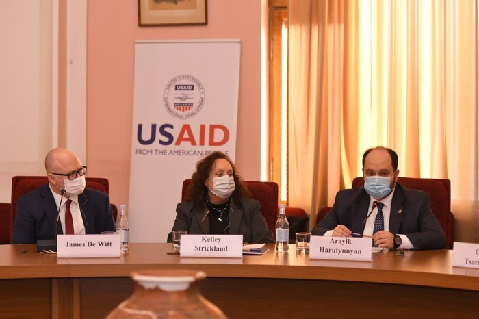 Արայիկ Հարությունյանը մասնակցել է «Կառավարության խոսնակների դպրոց» ծրագրի բացման արարողությունը