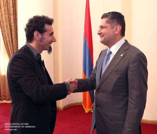 Վարչապետի հուշամեդալ՝  Սերժ Թանկյանին