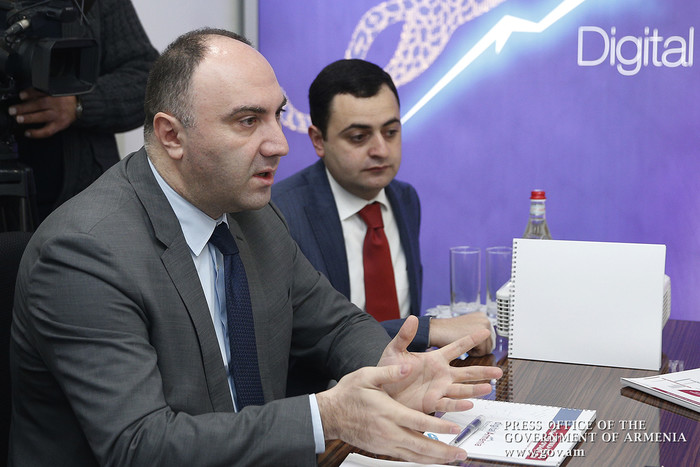 Վարչապետը ծանոթացել է «Թվային Հայաստան» հիմնադրամի կողմից իրականացվող աշխատանքներին