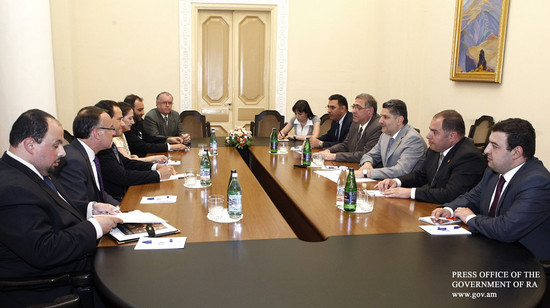 Վարչապետն ընդունել է «Կանադա-Հայաստան» պատգամավորական բարեկամության խմբի անդամներին