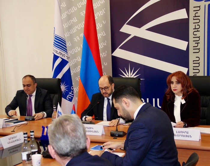 Արայիկ Հարությունյանի գլխավորությամբ տեղի է ունեցել  ՀՀ ՊԿԱ-ի կառավարման խորհրդի նիստը