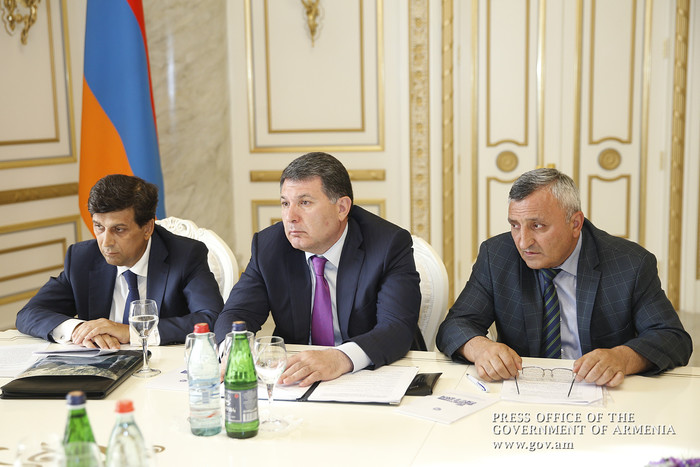 Վարչապետի գլխավորությամբ տեղի է ունեցել խորհրդակցություն Արթիկում և Վերին Լարսում ստեղծված իրավիճակի