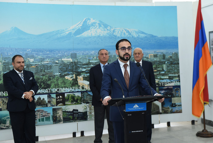 Փոխվարչապետ Տիգրան Ավինյանը ներկա է գտնվել Քաղաքաշինության պետական կոմիտեում Շինարարի օրվա առթիվ կազ