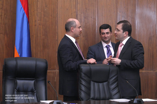 Կառավարությունում քննարկվել են սահմանային անցակետերում առկա խնդիրները