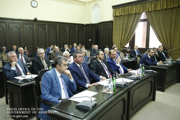 Վարչական դատարանի ծանրաբեռնվածությունը լուրջ ռիսկեր է առաջացնում. վարչապետը համապատասխան հանձնարարակ