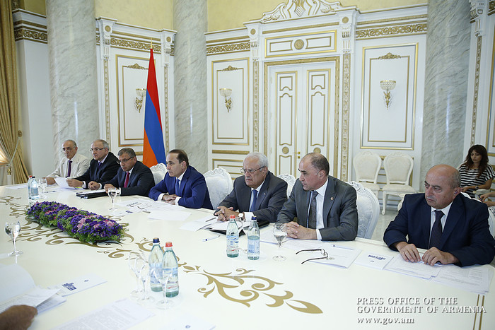 Վարչապետը հանձնարարել է ուժեղացնել հսկողությունը իրականացվող ջրառի նկատմամբ