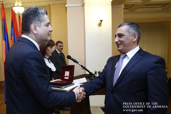 Վարչապետը տոնական ընդունելության է հրավիրել ԶԼՄ ներկայացուցիչներին