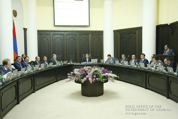 ՀՀ վարչապետը հանձնարարականներ է տվել կրթության ոլորտի և գնումների գործընթացի  բարեփոխումների վերաբեր