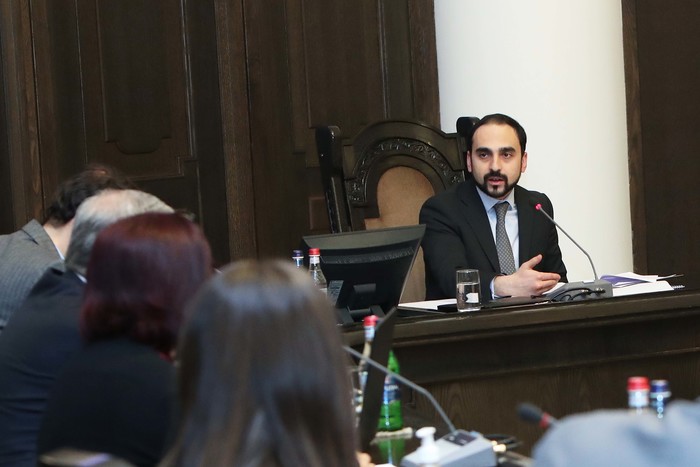 Փոխվարչապետի գլխավորությամբ տեղի է ունեցել քննարկում Կոնդ թաղամասի վերաբերյալ