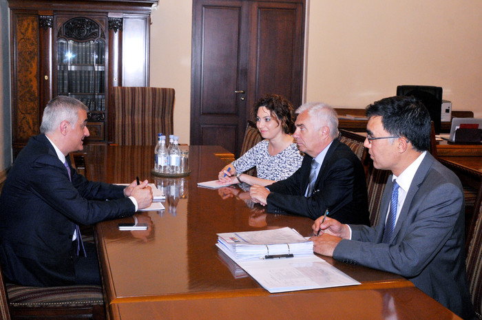 Փոխվարչապետ Մհեր Գրիգորյանը ԵՄ դեսպան Պյոտր Սվիտալսկիի հետ քննարկել է ՀՀ-ԵՄ հարաբերությունների օրակա