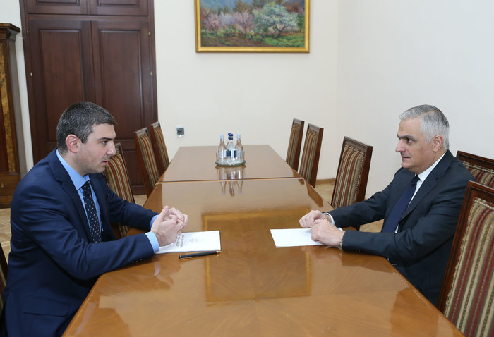 Փոխվարչապետ Մհեր Գրիգորյանը հանդիպում է ունեցել Արցախի Հանրապետության պետական նախարարի հետ