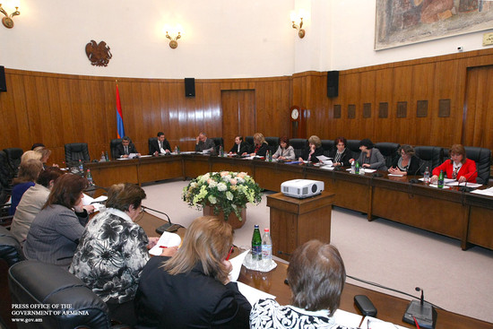 Կառավարությունում քննարկվել են կանանց դերի բարձրացմանն առնչվող հարցեր