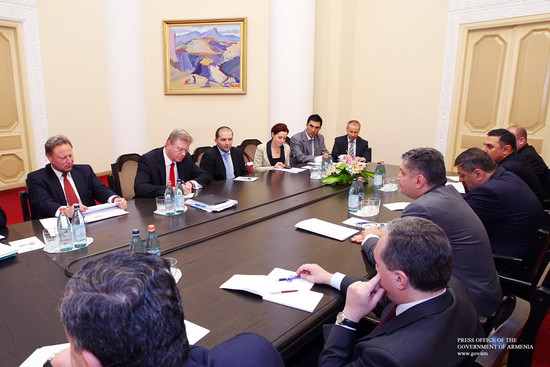 Վարչապետն ընդունել է Շտեֆան Ֆյուլեին