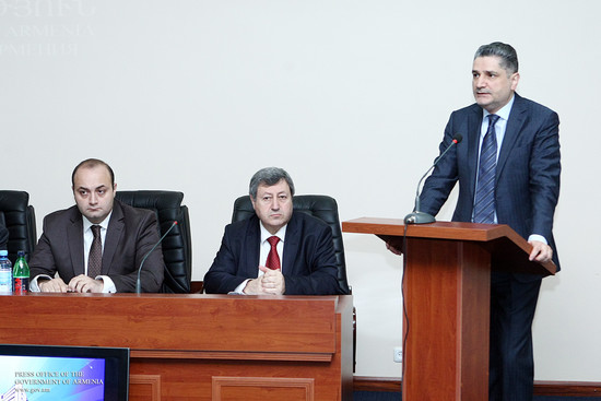 Պետությունը գործարարներին հրավիրում է երկխոսության