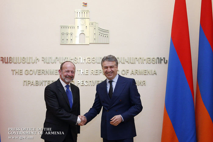 Կարեն Կարապետյանը Դոմինիկ դը Բյումանի հետ քննարկել է հայ-շվեյցարական տնտեսական համագործակցության ուղ