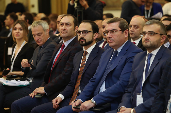 Փոխվարչապետը մասնակցեց Արդյունահանող ճյուղերի թափանցիկության նախաձեռնության ազգային զեկույցի ներկայա