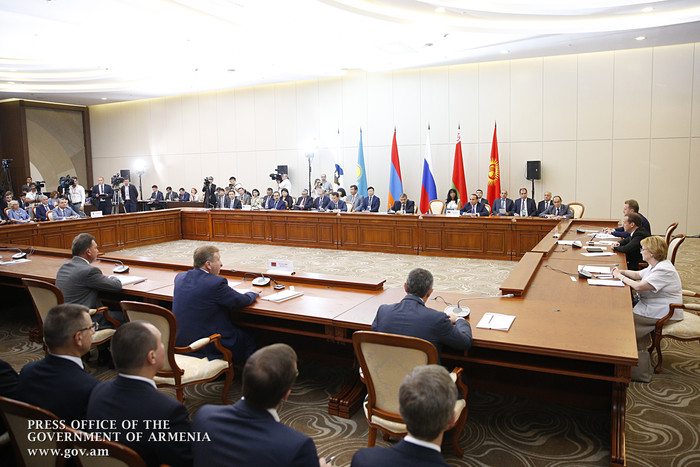 ՀՀ վարչապետ Հովիկ Աբրահամյանը մասնակցել է Եվրասիական միջկառավարական խորհրդի նիստին