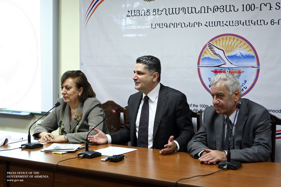 Վարչապետը սփյուռքահայ լրագրողներին հորդորել է տեղեկատվական ասպարեզում գործել ի նպաստ համազգային խնդի