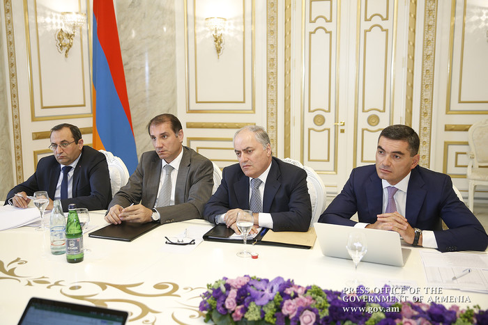 Վարչապետի գլխավորությամբ տեղի է ունեցել խորհրդակցություն