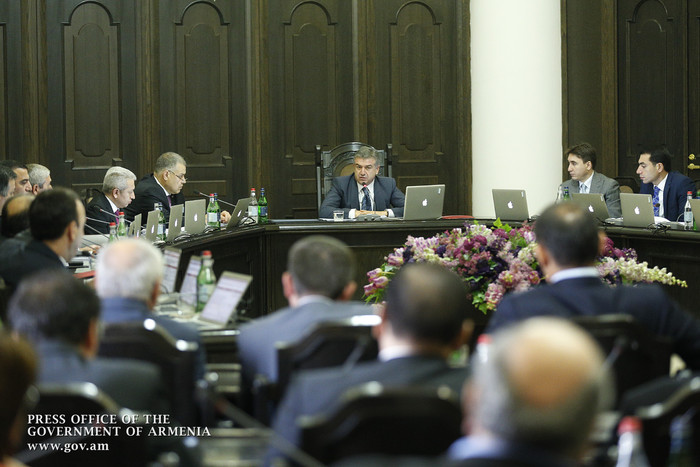 Դպրոցի տնօրենի ընտրության գործընթաց, սոցիալական ծառայությունների հասանելիություն, խնայված միջոցների 
