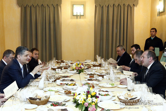 Տիգրան Սարգսյանն աշխատանքային ճաշ է ունեցել Գիորգի Մարգվելաշվիլիի հետ
