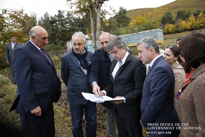 Լոռու մարզպետարանում Կարեն Կարապետյանին է ներկայացվել Վանաձորի զարգացման հայեցակարգը