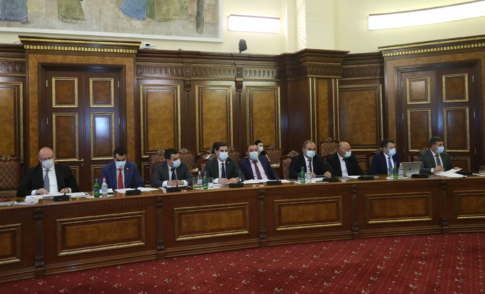 Փոխվարչապետ Սուրեն Պապիկյանը խորհրդակցություն է անցկացրել  ՀՀ մարզերին և Երևան քաղաքին առնչվող հարցե