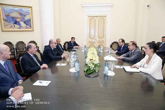Վարչապետն ընդունել է Հայ մարմնակրթական ընդհանուր միության կենտրոնական վարչության անդամներին
