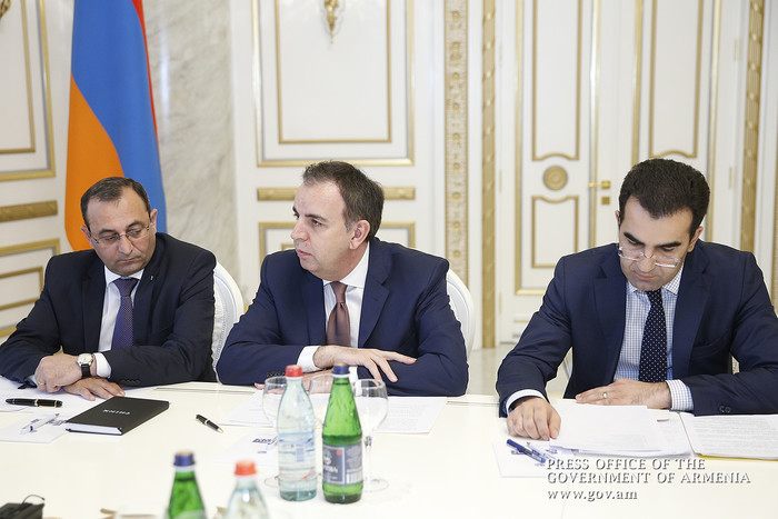 Վարչապետի գլխավորությամբ տեղի է ունեցել խորհրդակցություն