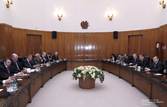 Տիգրան Սարգսյանն ընդունել է Սերգեյ Լավրովին