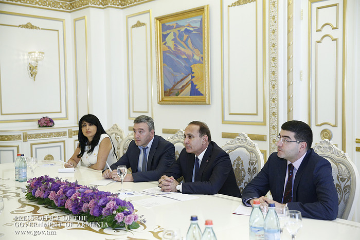 Վարչապետին են ներկայացվել «Հայաստանի մանուկներ» հիմնադրամի գործունեությունն ու առաջիկա ծրագրերը