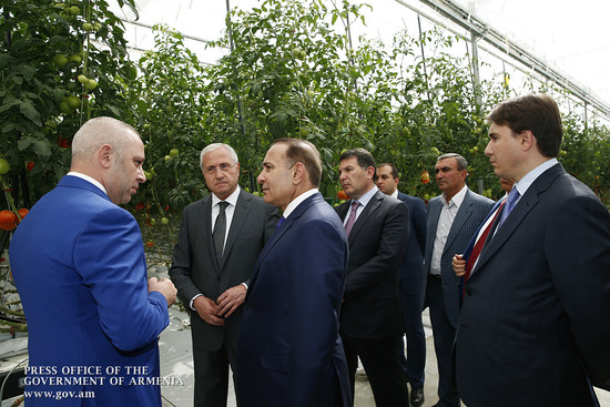 Վարչապետը ծանոթացել է Կոտայքի մարզում գործող մի քանի ընկերությունների ներդրումային ծրագրերին