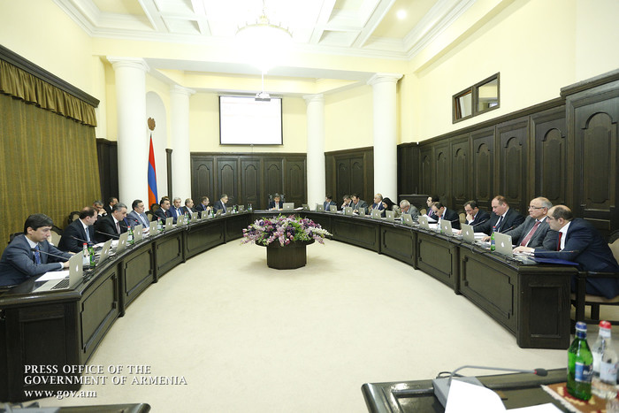 Վարչապետը հանձնարարել է կարգավորել փոքր ՀԷԿ-երի ոլորտը