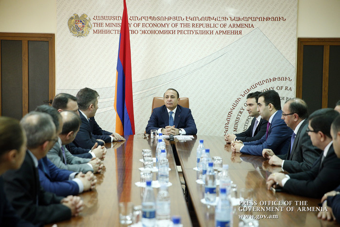 Վարչապետը Հայաստանի զարգացման հիմնադրամի աշխատակազմին է ներկայացրել նորանշանակ գործադիր տնօրենին