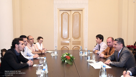 Վարչապետի հուշամեդալ՝  Սերժ Թանկյանին