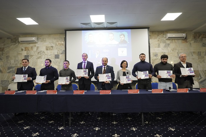 Արայիկ Հարությունյանը մասնակցել է «Սպորտ. ծանրամարտի Եվրոպայի առաջնություն»  թեմայով նամականիշով գեղ