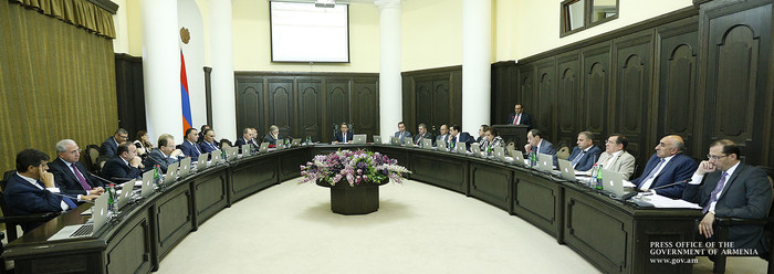 ՀՀ վարչապետը հանձնարարականներ է տվել կրթության ոլորտի և գնումների գործընթացի  բարեփոխումների վերաբեր