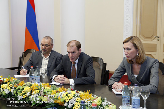 Վարչապետ Հովիկ Աբրահամյանն ընդունել է ԱՄՀ Հայաստանի հարցով գործադիր տնօրենին