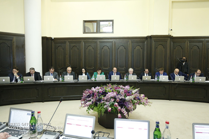 Վարչապետը հանձնարարել է առաջարկություններ ներկայացնել ներմուծումը տեղական արտադրությամբ փոխարինելու 