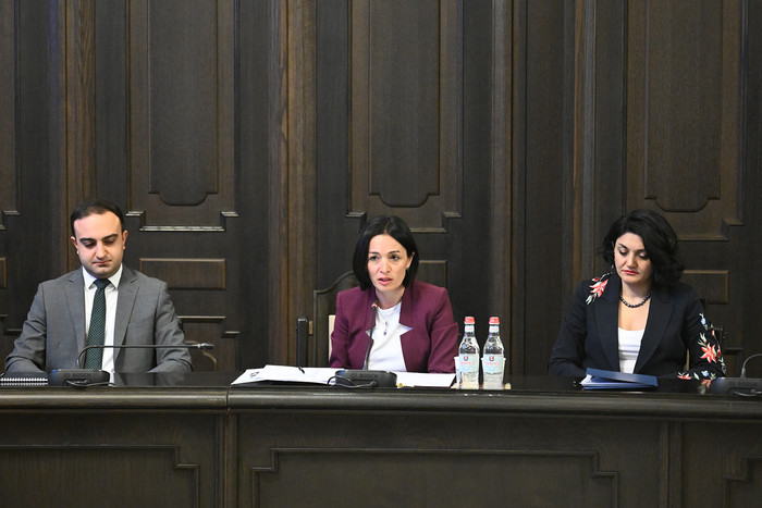 Կառավարությունը կապահովի կլաստերային դպրոցներ տանող ճանապարհների հիմնանորոգման աշխատանքների բնականոն