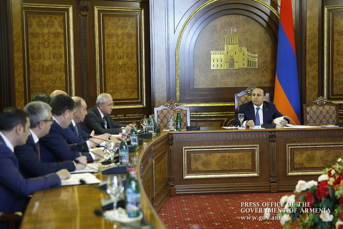 Կառավարությունում քննարկվել են 2017-2019 թթ. ՀՀ պետական բյուջեից կատարվելիք միջնաժամկետ ծախսերի ֆինա