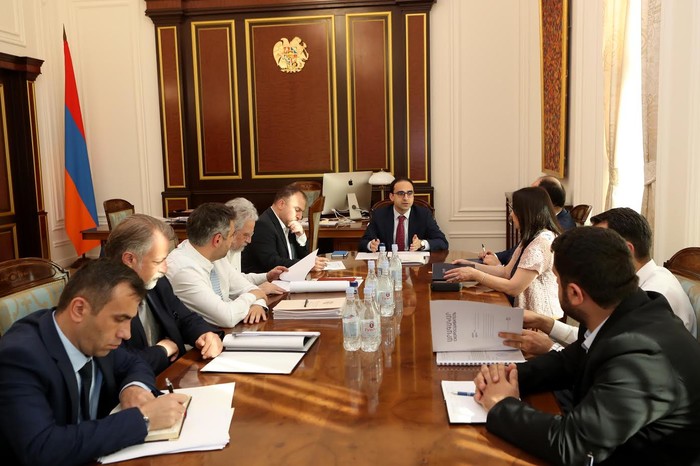 Փոխվարչապետ Տիգրան Ավինյանը խորհրդակցություն է անցկացրել Երևանի կառուցապատման ծրագրերի վերաբերյալ