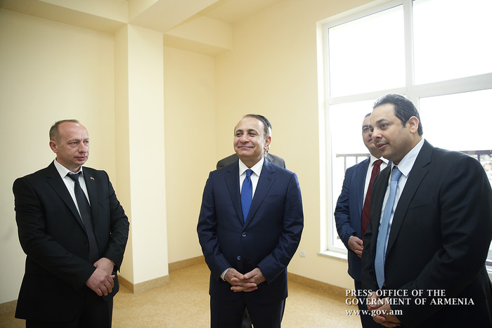 Վարչապետը ներկա է գտնվել տարեցների խնամքի և վերականգնման Երևանի թիվ 1 տուն-ինտերնատի նոր մասնաշենքի 