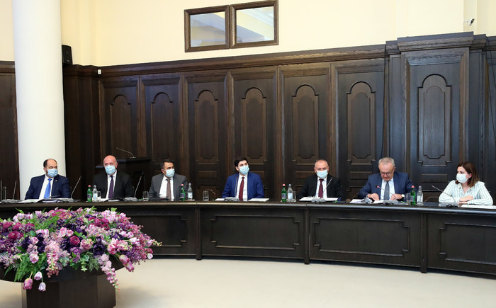 Հոկտեմբերի 1-ից ուժի մեջ մտնող Covid-19 կանոնակարգումը հավասարապես ազդելու է նաև պետական պաշտոններ զ