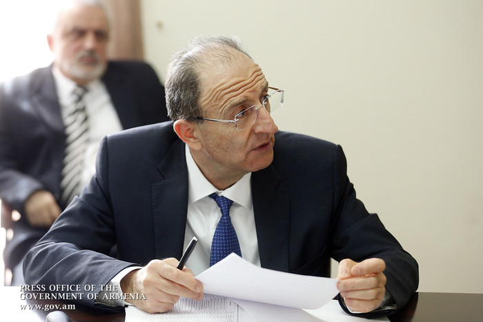 «Անհրաժեշտ է հնարավորինս արագ արդիականացնել նորմատիվատեխնիկական դաշտը». ՀՀ վարչապետը Քաղաքաշինության
