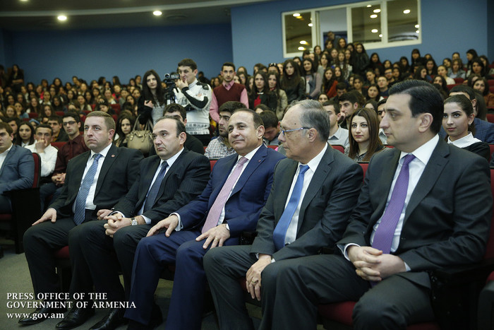 Վարչապետ. «Կառավարությունը շարունակելու է աջակցել ուսանողների ուսման վարձի փոխհատուցման ծրագրի իրակա