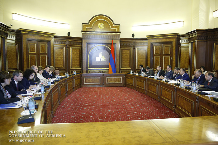 Վարչապետն ընդունել է Արժույթի միջազգային հիմնադրամի հայաստանյան առաքելության ղեկավար Մարկ Հորթոնին