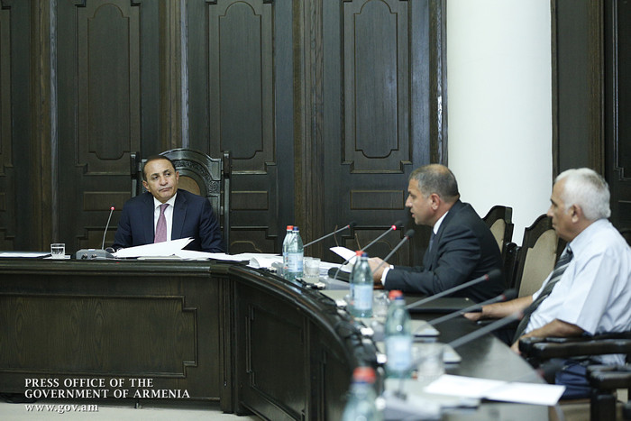 Վարչապետի գլխավորությամբ մեկնարկել են ՀՀ 2016 թ. պետբյուջեի նախագծի նախնական տարբերակի քննարկումները