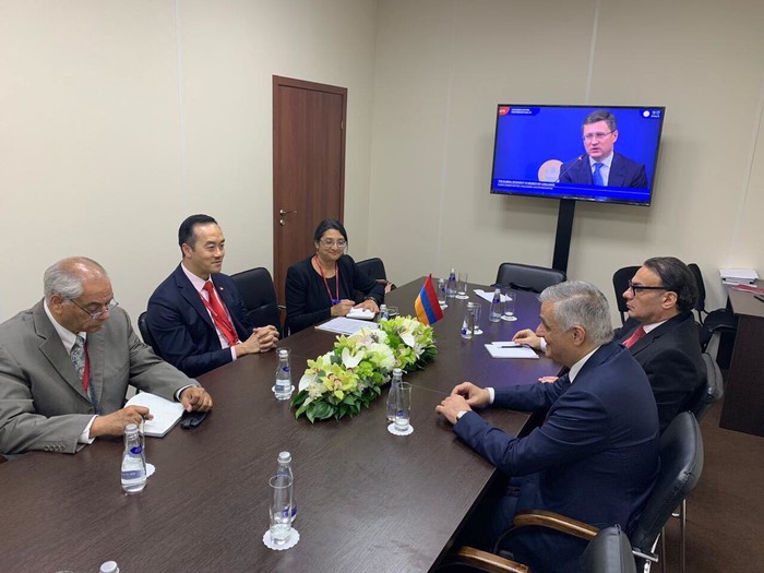 Փոխվարչապետ Մհեր Գրիգորյանը հանդիպում է ունեցել Սինգապուրի առևտրի և արդյունաբերության ավագ պետնախարա